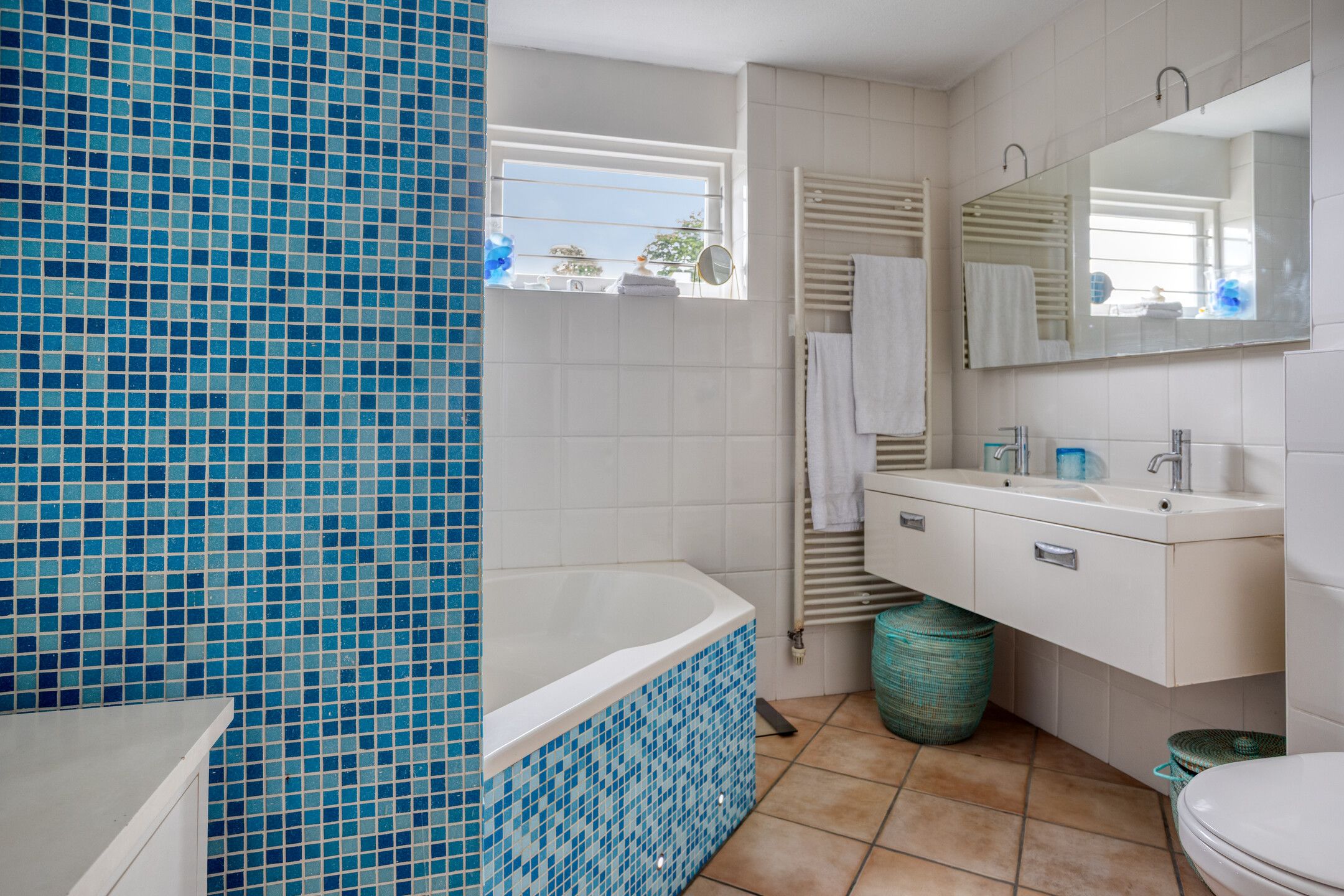 Spacious Corner Home with Large Private Garden in Soestdijk — 24