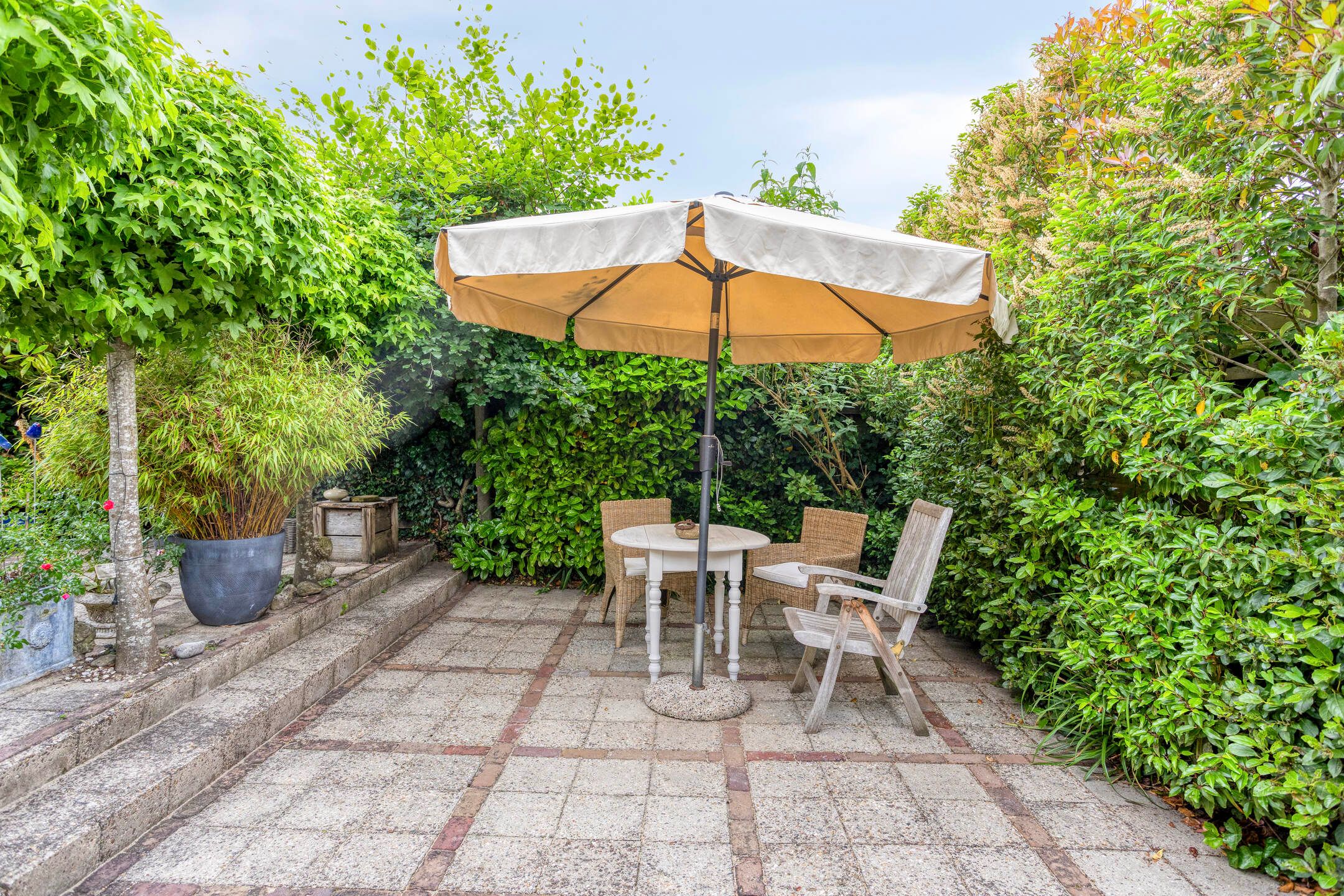 Spacious Corner Home with Large Private Garden in Soestdijk — 39