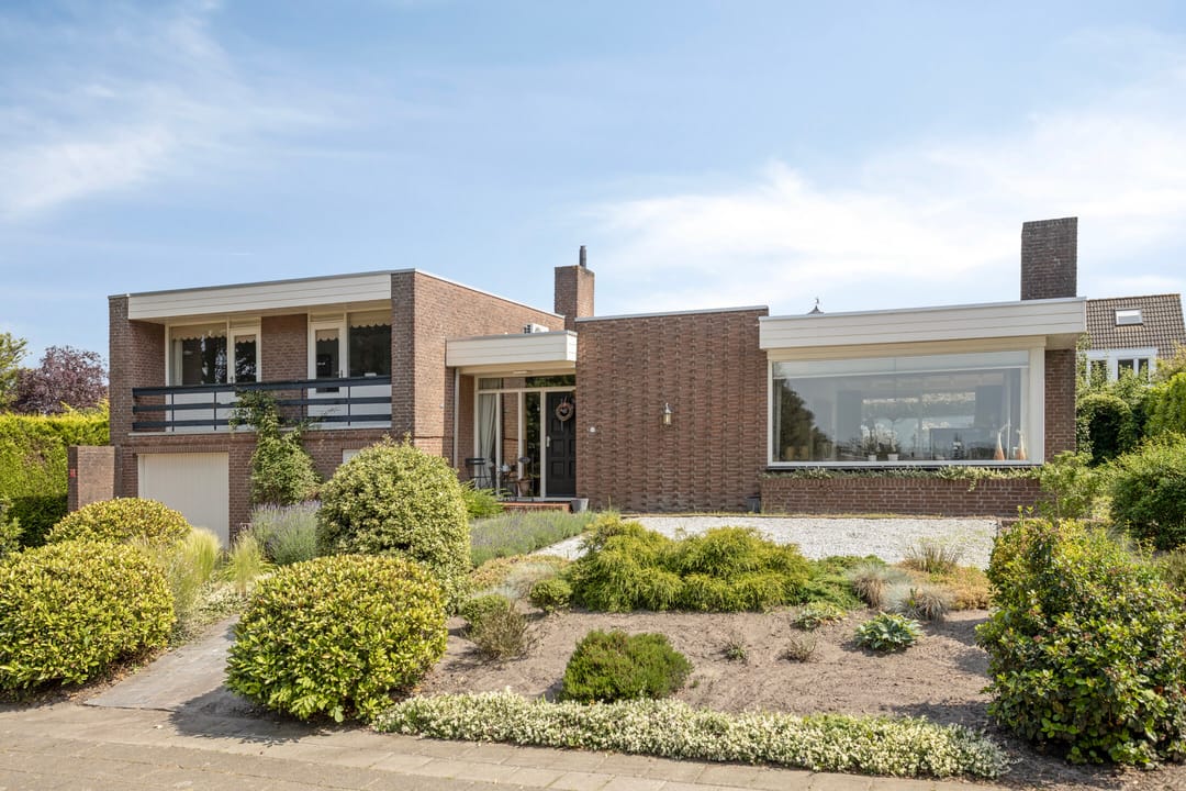 Spacious Split Level Home with Panoramic Views Near Woensdrecht