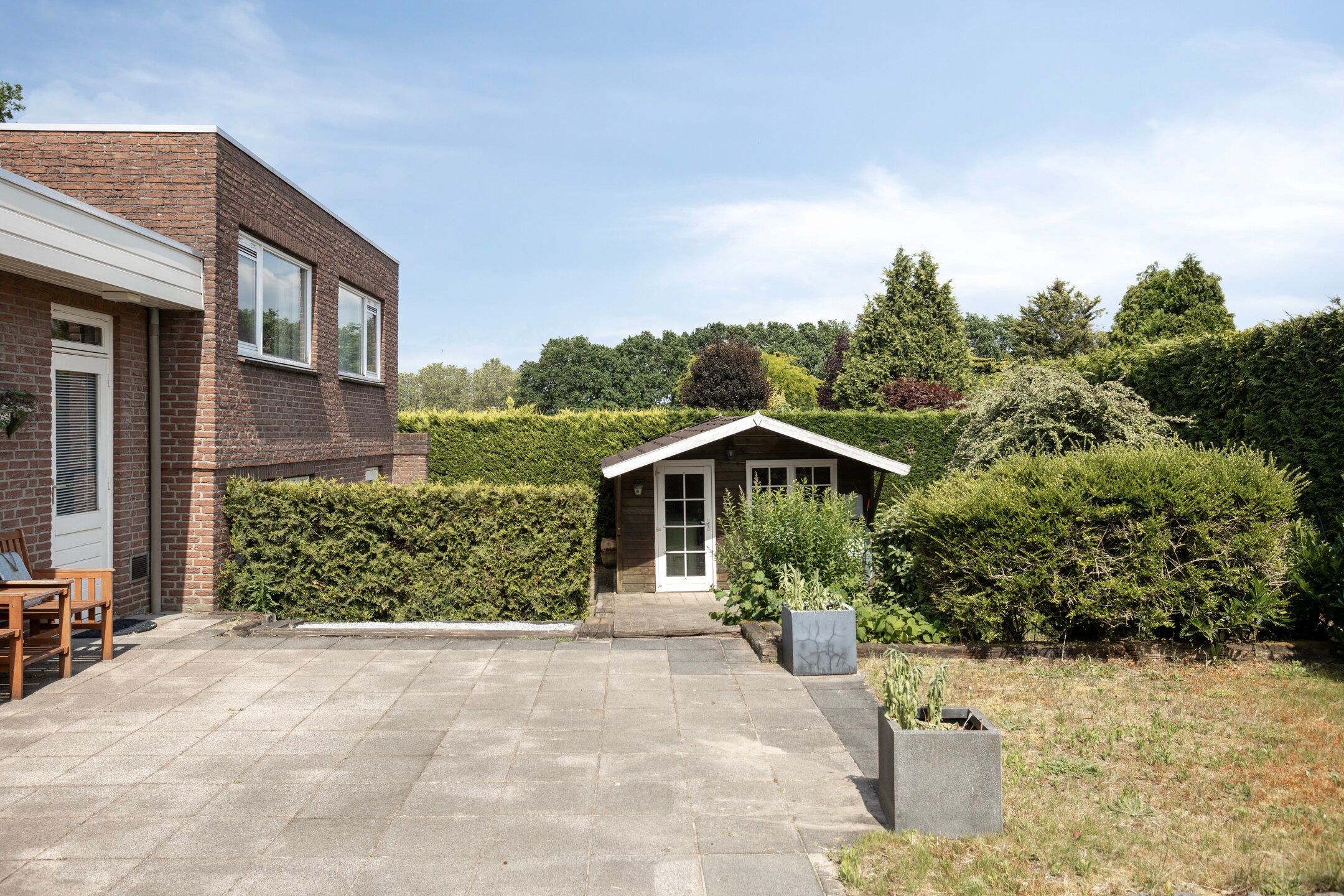 Spacious Split Level Home with Panoramic Views Near Woensdrecht — 36