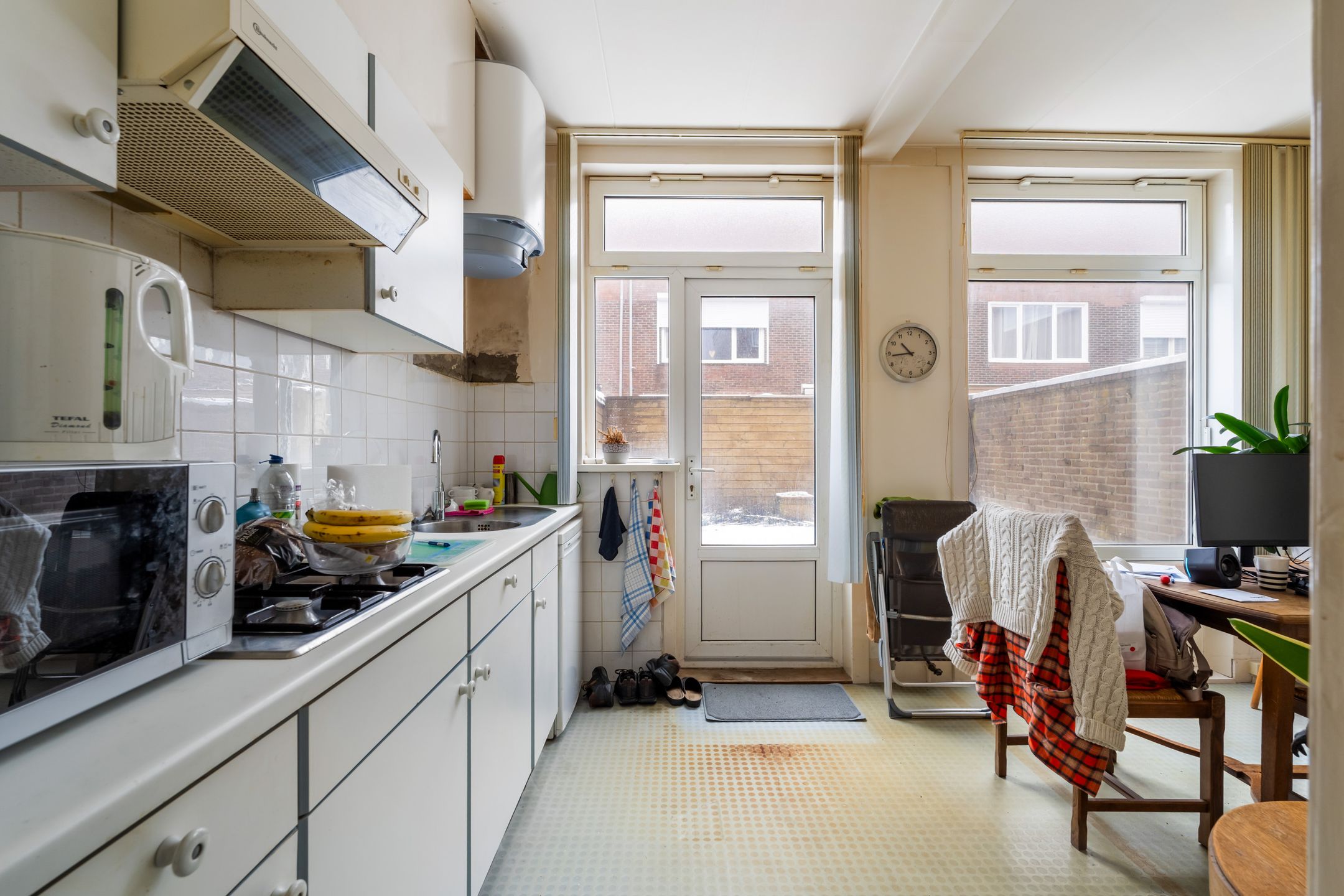 Charming Fixer-Upper in Duindorp with Surprisingly Spacious Garden — 9