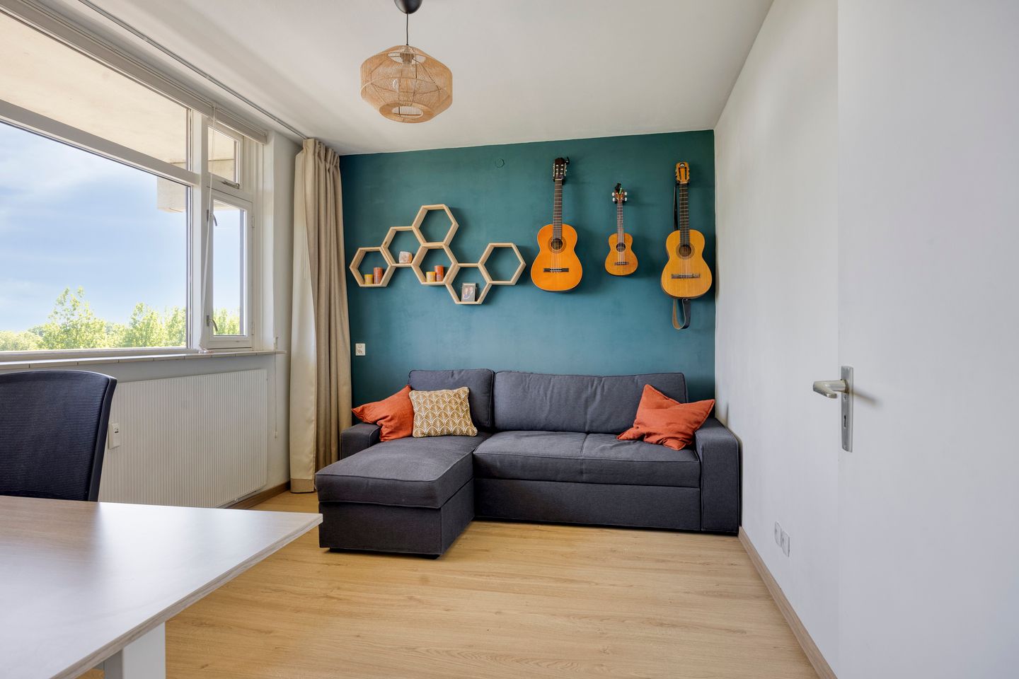 Modern Four Room Apartment with Green Views in Vaartbroek — 20
