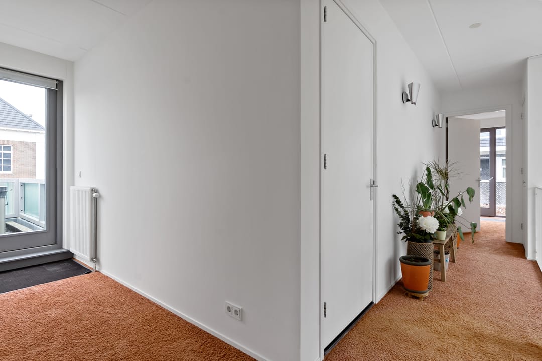 Photo 31 of Oostmadeweg 15