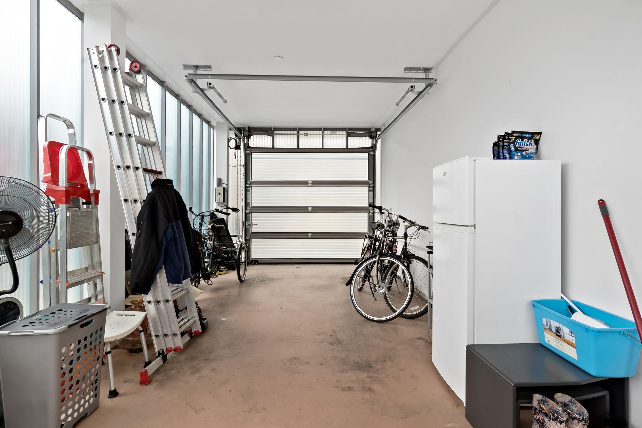 Photo 21 of Oostmadeweg 15