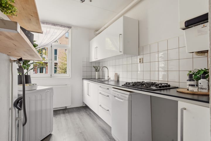 Appartement te koop: Vincent van Goghstraat 4B, Amsterdam