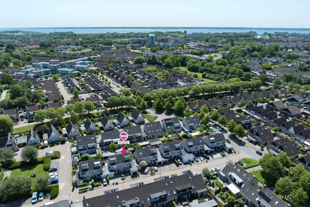 Foto 41 van Maarten Trompstraat 27