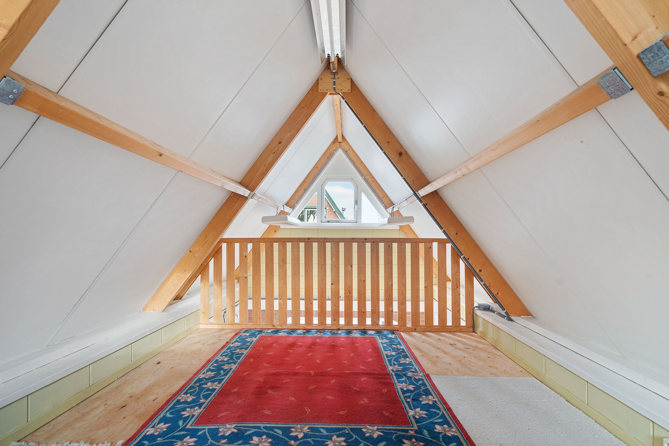 Spacious Detached Home with Versatile Outbuilding in Apeldoorn West — 27