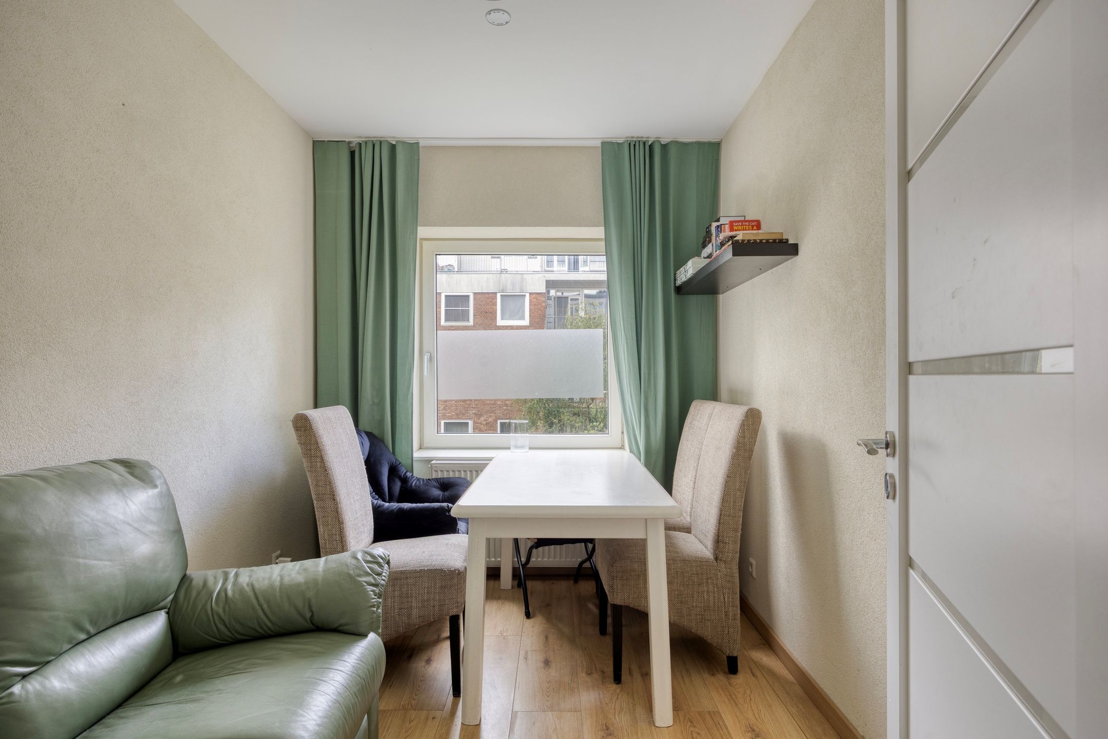 Energy Efficient Three-Bedroom Apartment with Two Balconies in Rotterdam-West — 9