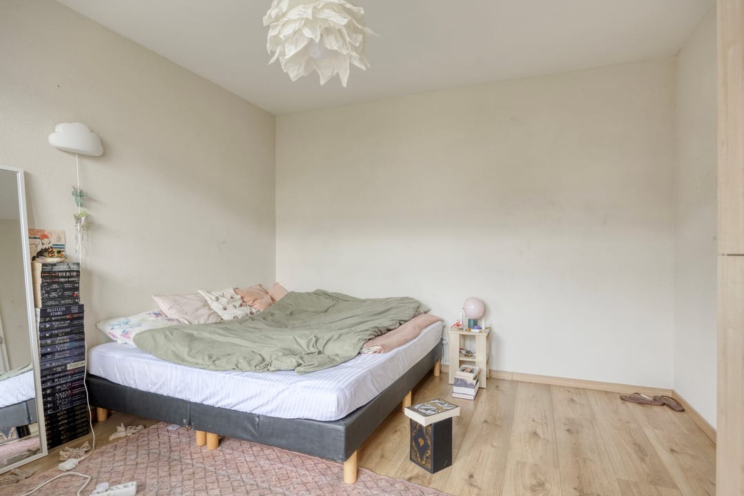 Energy Efficient Three-Bedroom Apartment with Two Balconies in Rotterdam-West — 7