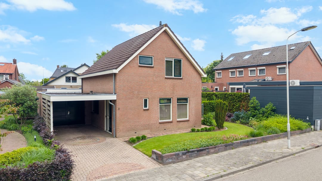 Detached Home with Sauna and Spacious Garden in Peaceful Gaanderen