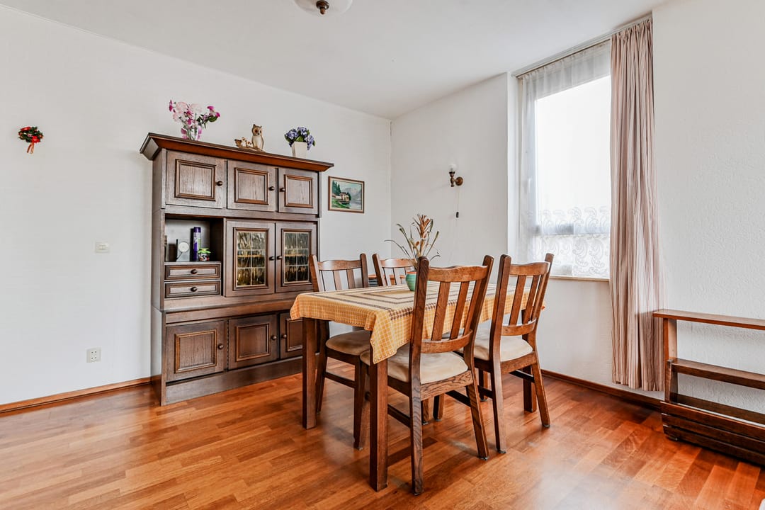 Spacious 3-Room Apartment with Two Balconies in Quiet Green Surroundings — 7