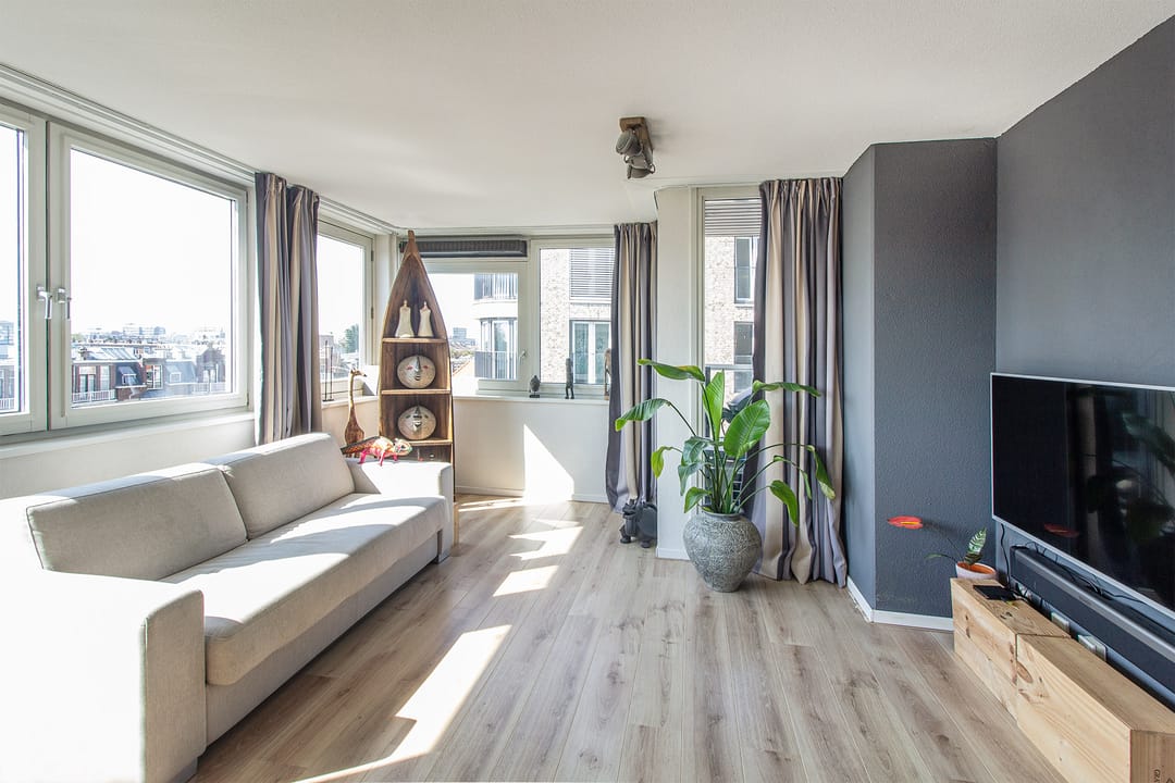 Comfortable 3-Room Apartment with Balcony and Parking in Scheveningen — 7