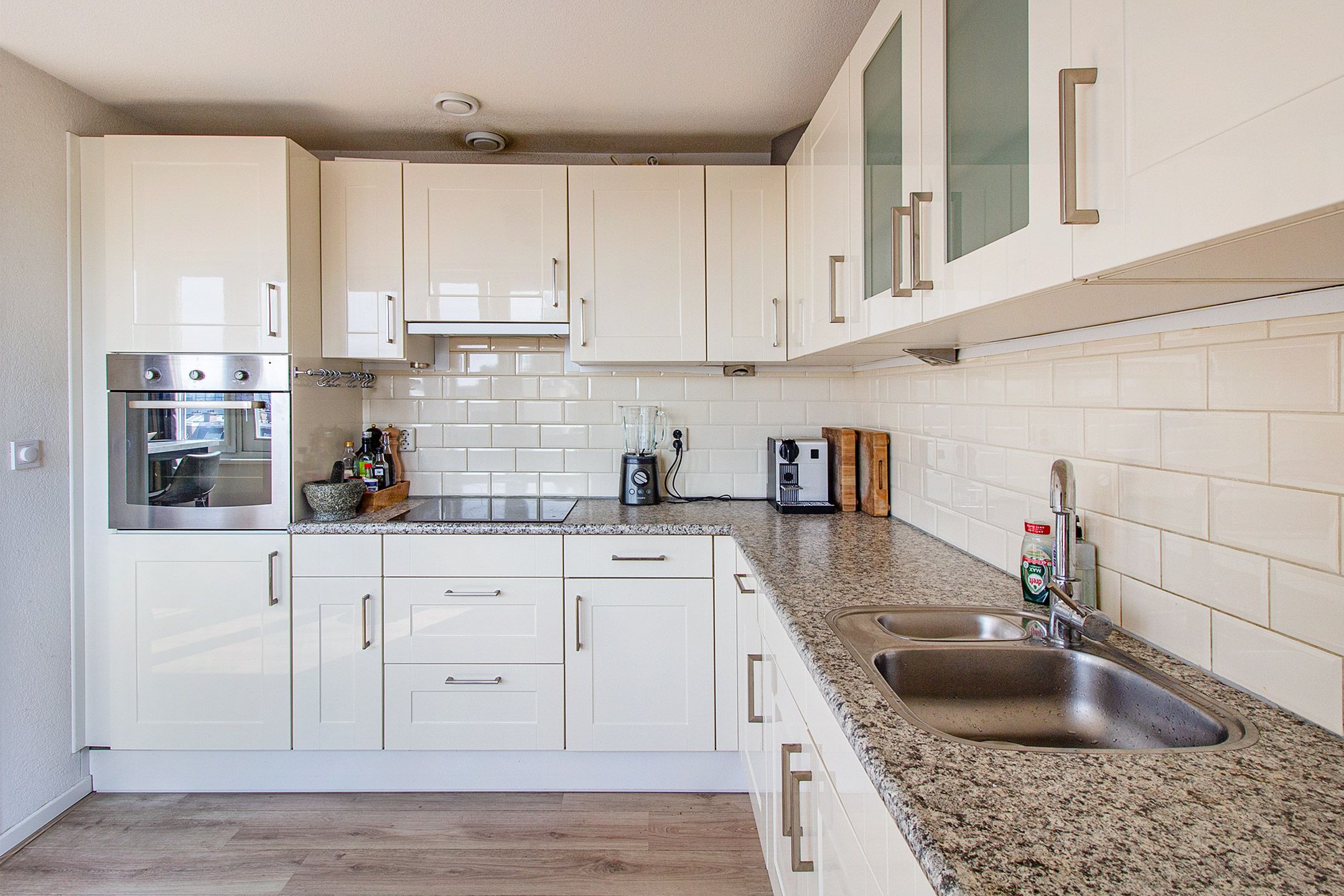 Comfortable 3-Room Apartment with Balcony and Parking in Scheveningen — 9