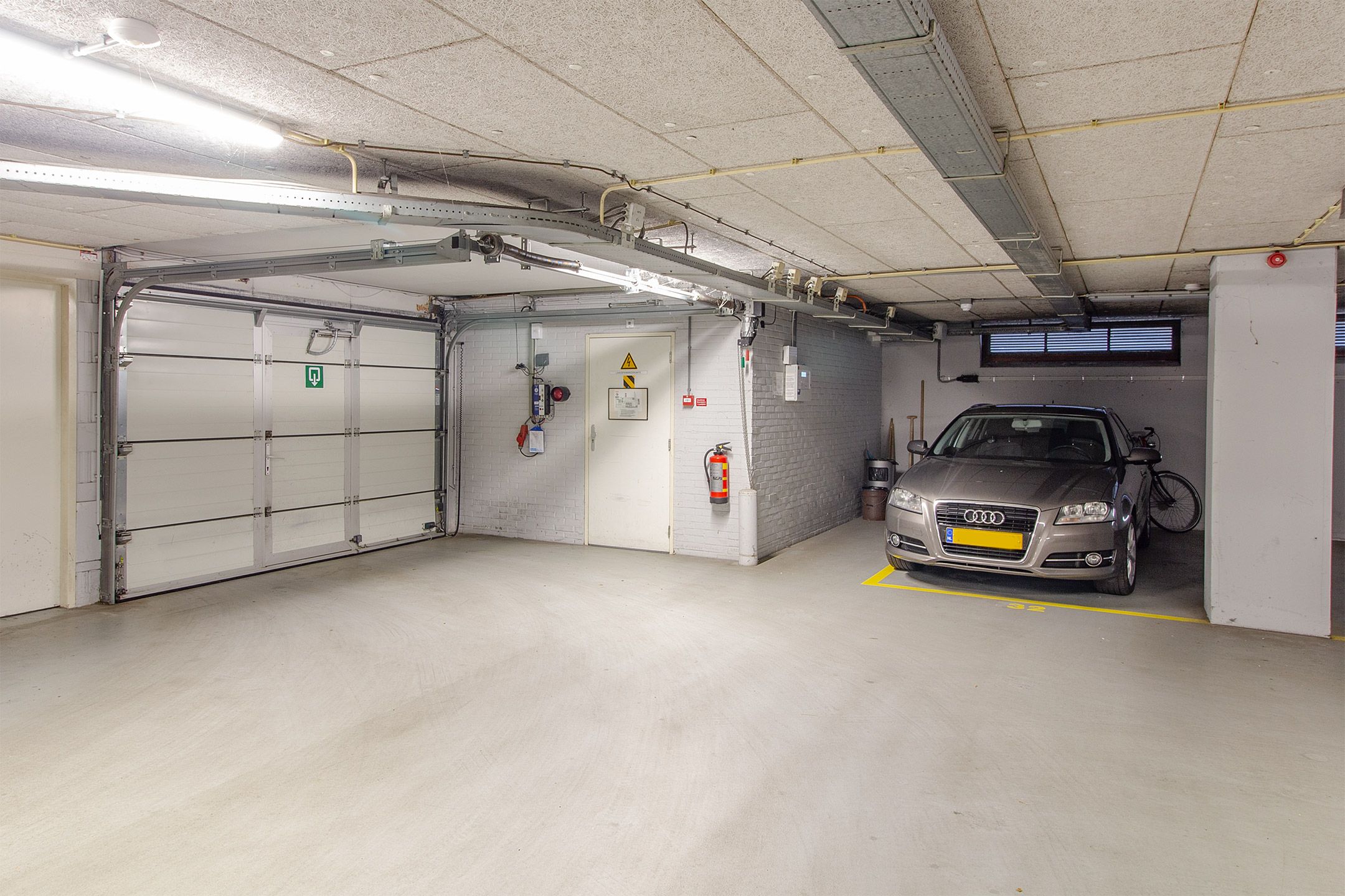 Comfortable 3-Room Apartment with Balcony and Parking in Scheveningen — 18