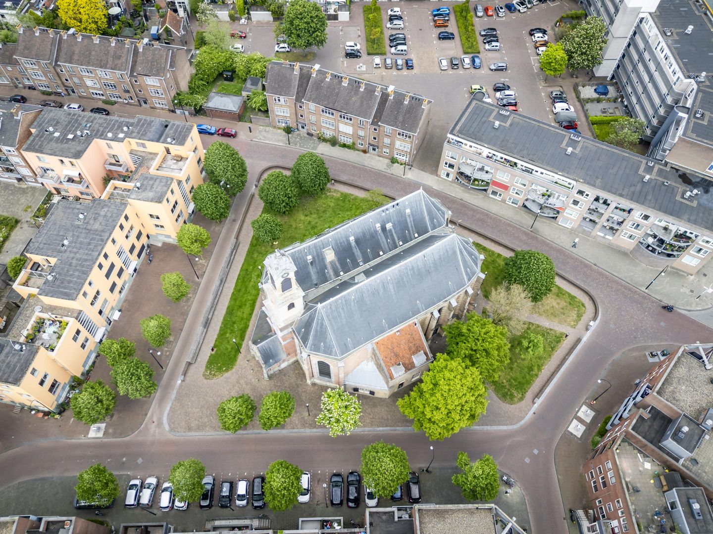 Bekijk foto 3 van Nieuwkerksplein 90