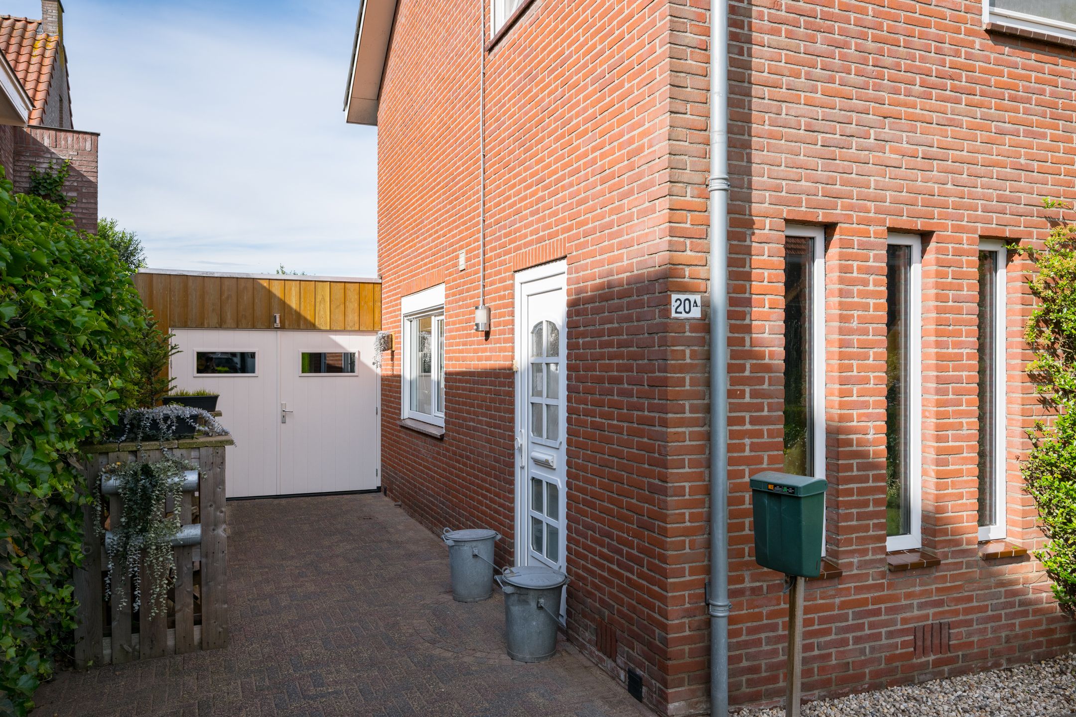Photo 6 of Prins Bernhardstraat 20-A