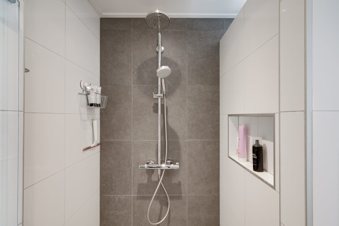Photo 31 of Prins Bernhardstraat 20-A