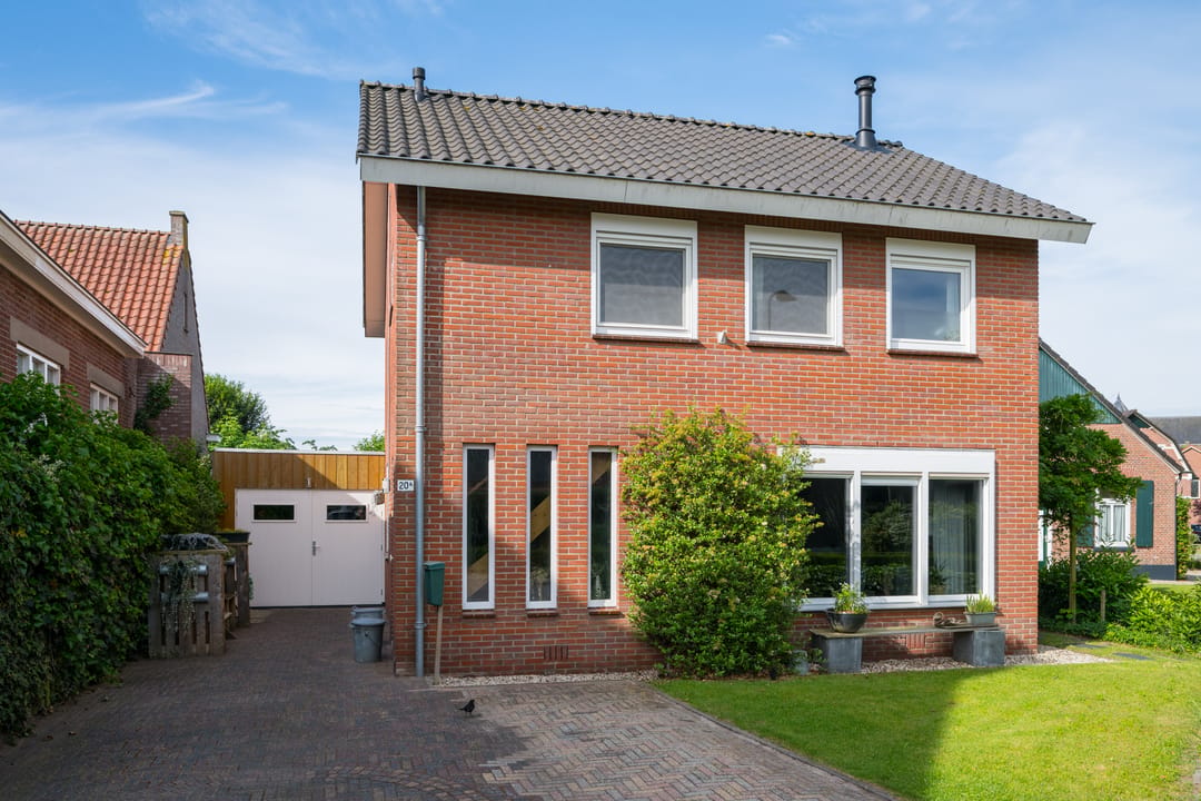 Photo 1 of Prins Bernhardstraat 20-A