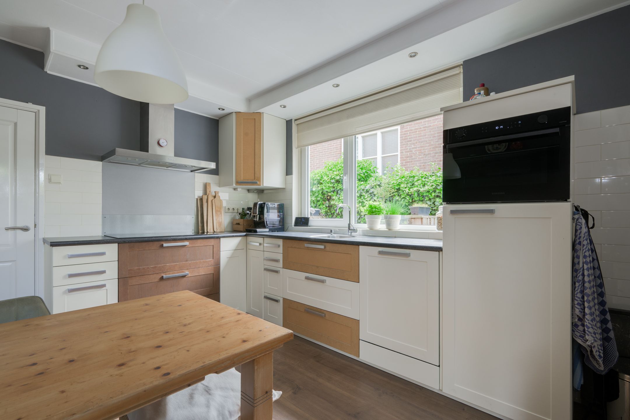 Photo 15 of Prins Bernhardstraat 20-A