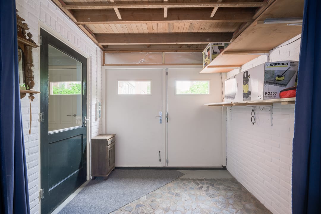 Photo 23 of Prins Bernhardstraat 20-A