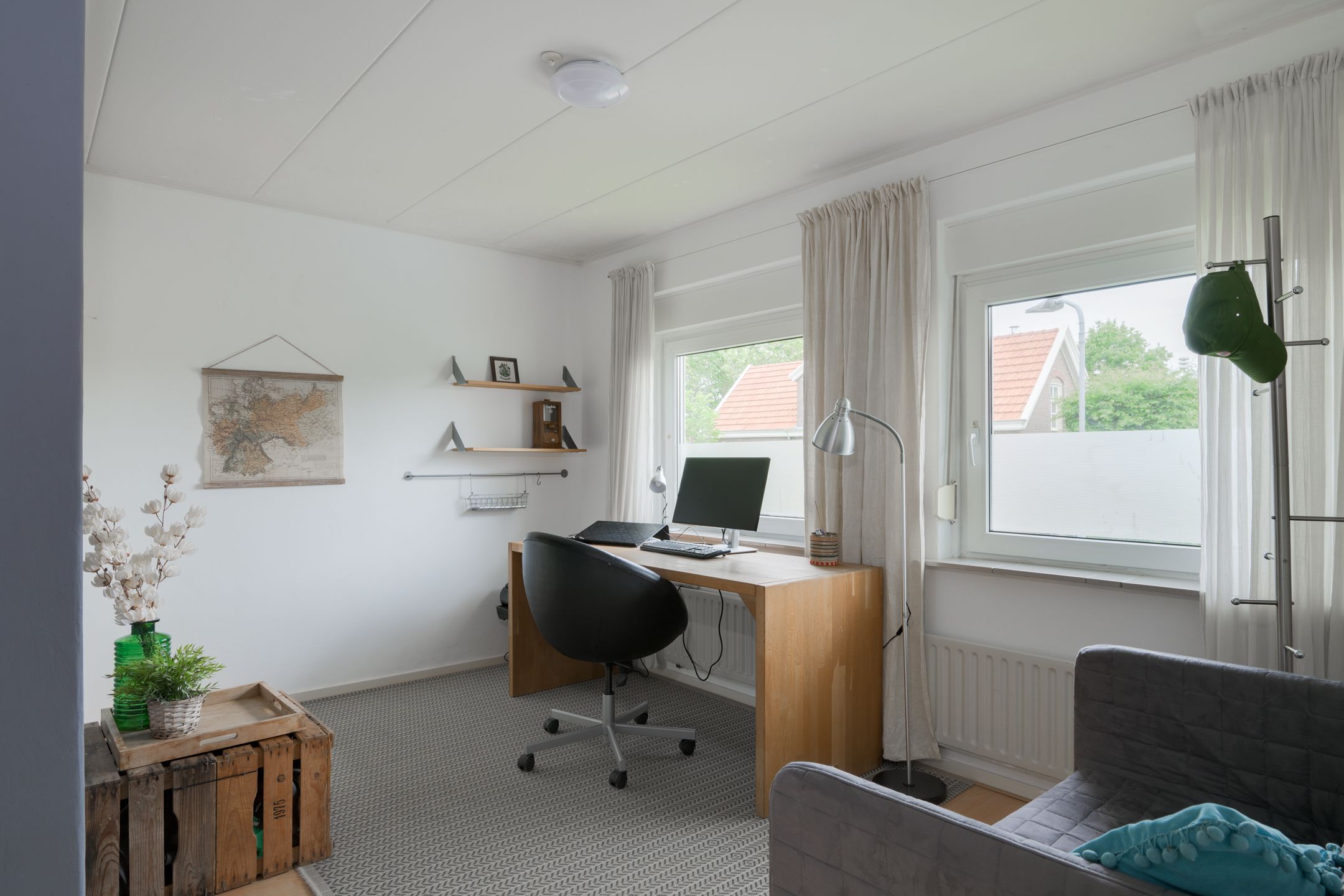 Photo 27 of Prins Bernhardstraat 20-A