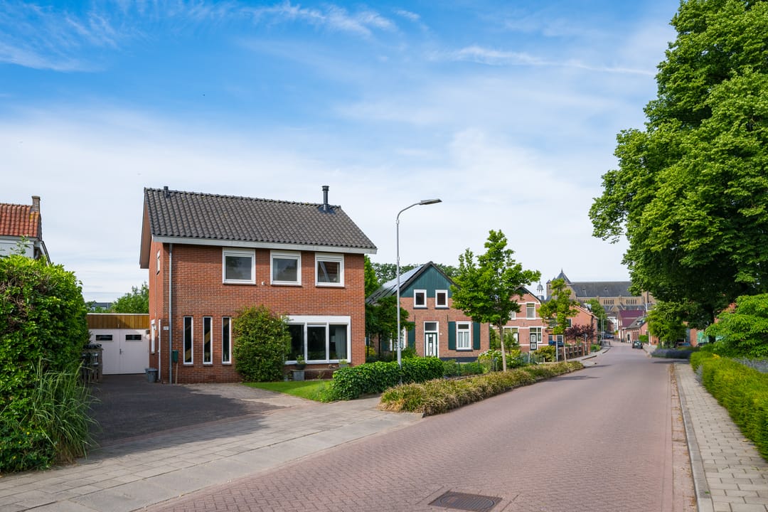 Photo 56 of Prins Bernhardstraat 20-A