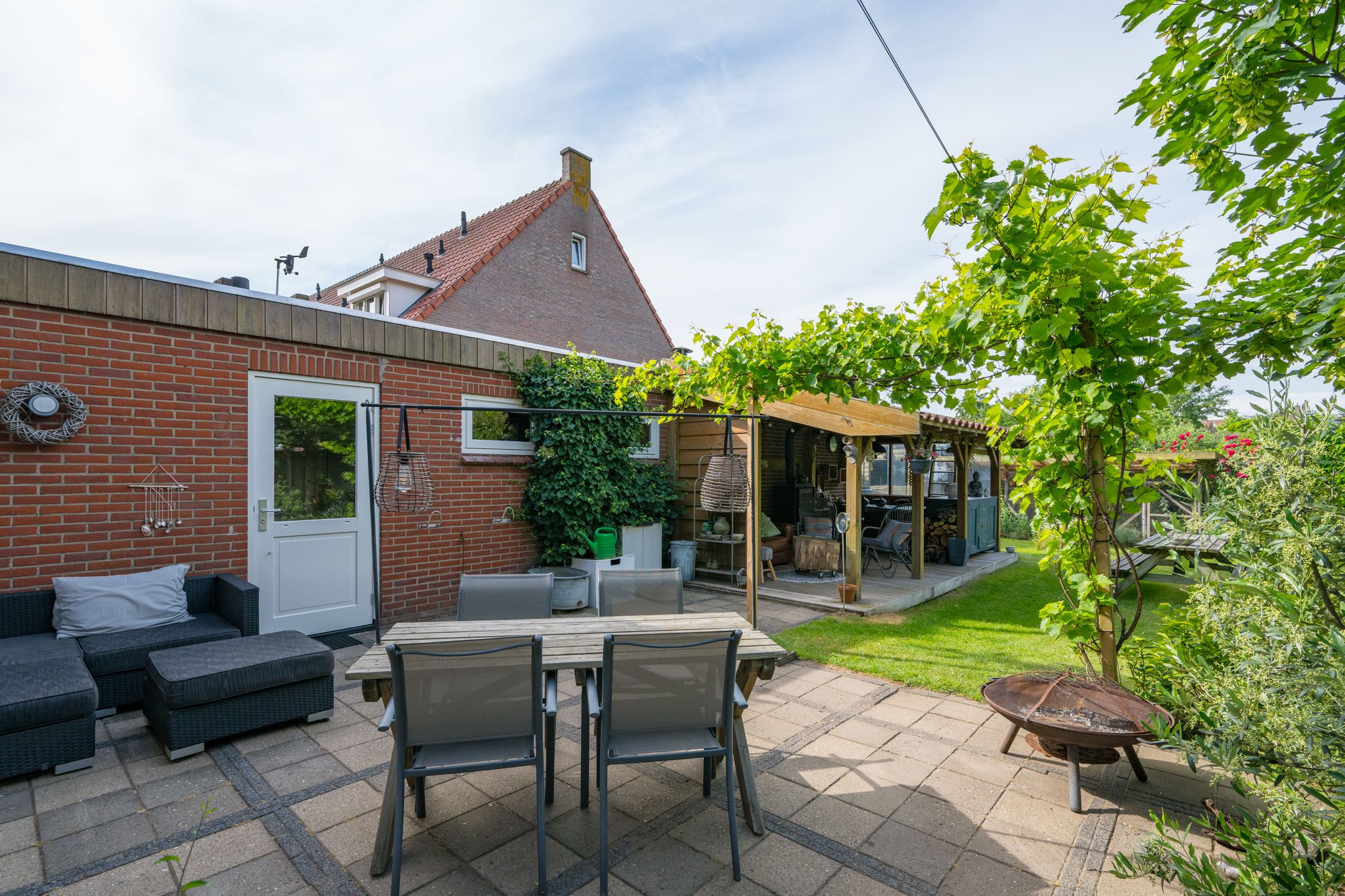 Photo 39 of Prins Bernhardstraat 20-A