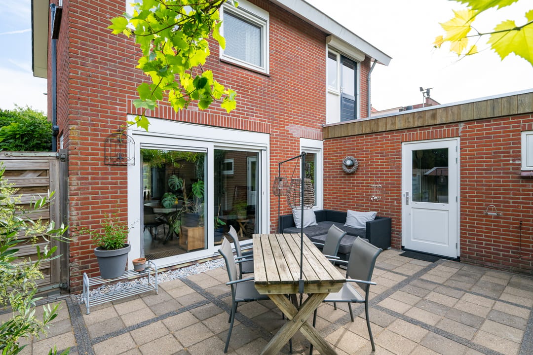 Photo 52 of Prins Bernhardstraat 20-A