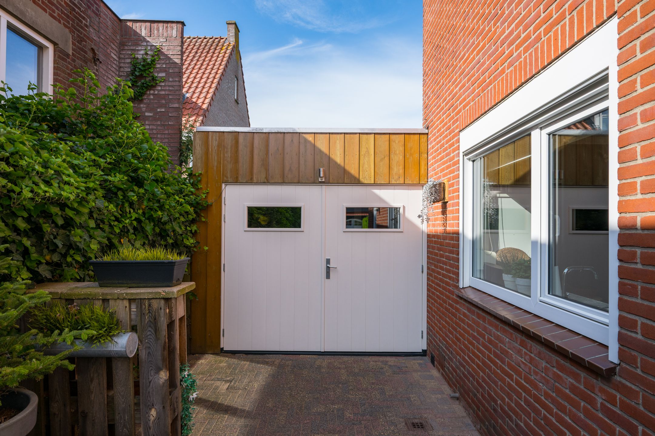 Photo 57 of Prins Bernhardstraat 20-A