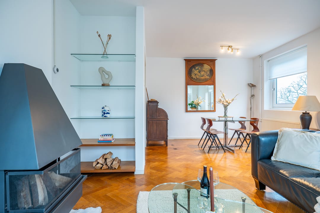 Elegant Two Bedroom Apartment with Vondelpark Views in Amsterdam Oud Zuid — 8