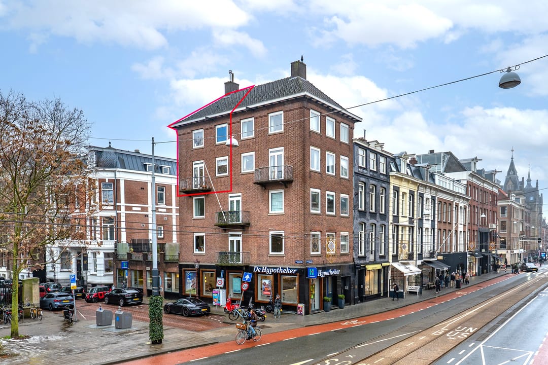 Elegant Two Bedroom Apartment with Vondelpark Views in Amsterdam Oud Zuid