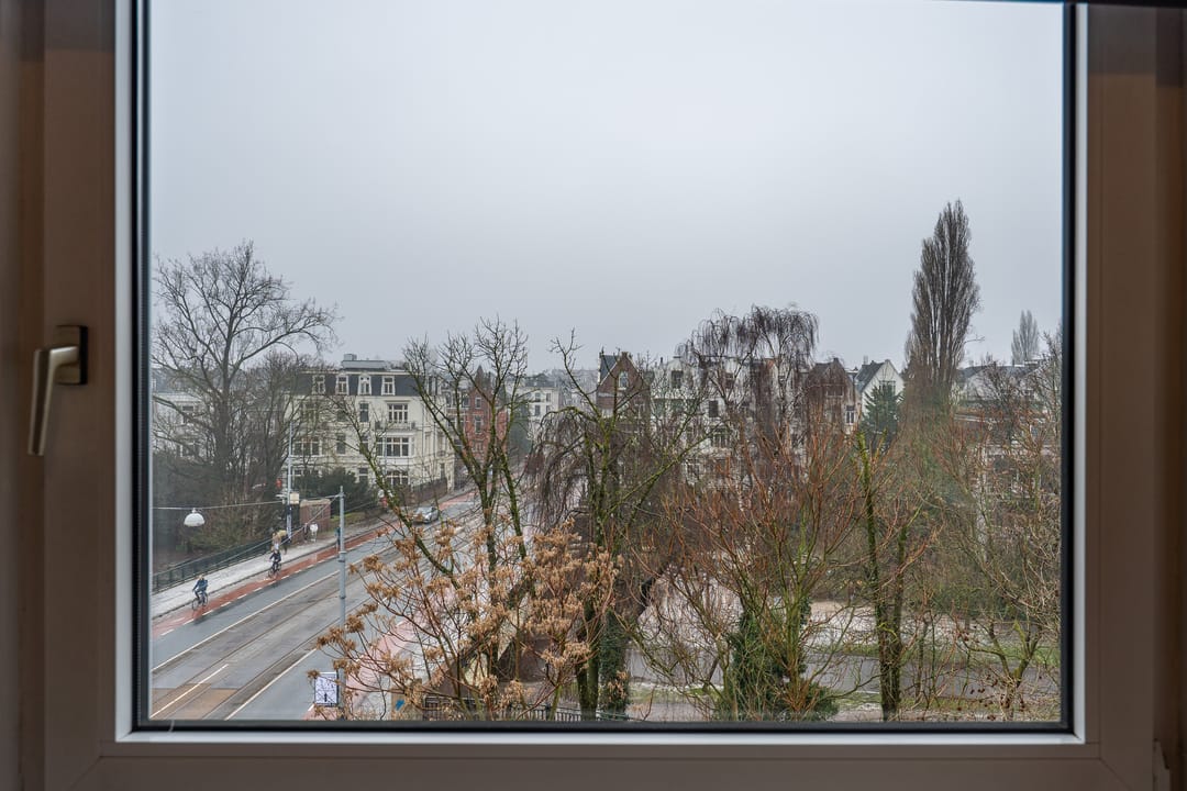 Elegant Two Bedroom Apartment with Vondelpark Views in Amsterdam Oud Zuid — 32