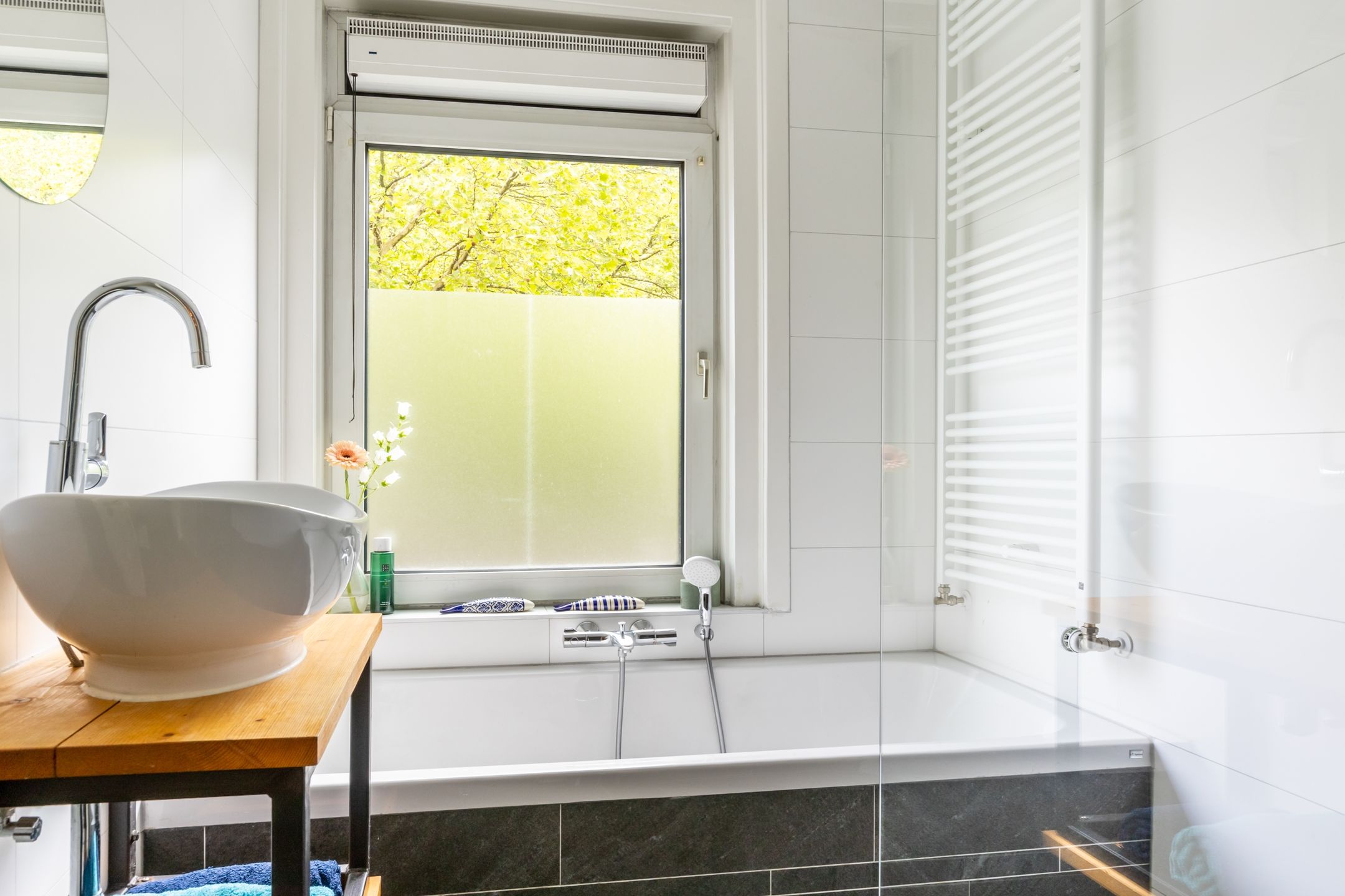 Characterful 1930s Upper Apartment in Popular Bergpolder — 27