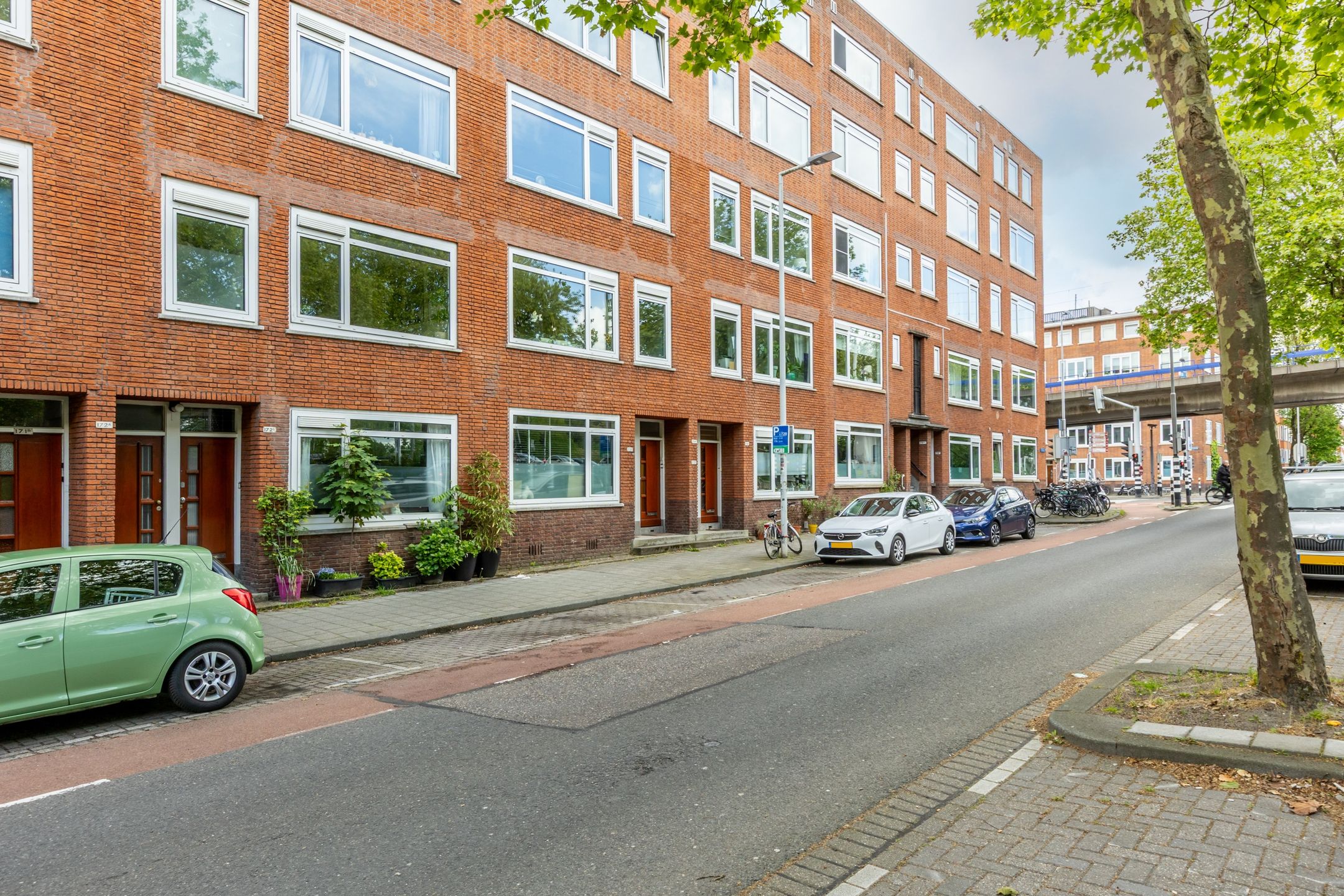 Characterful 1930s Upper Apartment in Popular Bergpolder — 39