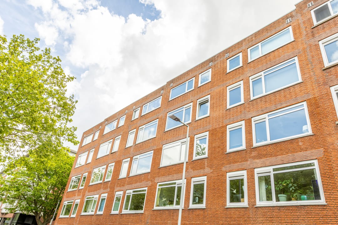 Characterful 1930s Upper Apartment in Popular Bergpolder — 41