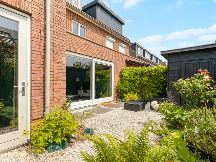 Tussenwoning te koop: Wilde rucolavliet 97, Utrecht