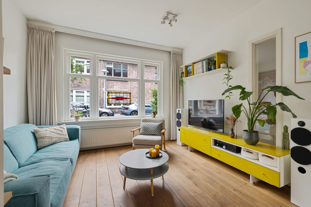 Charming 1930s Ground Floor Apartment with Deep Southwest-Facing Garden in Popular Utrecht Neighborhood — 7