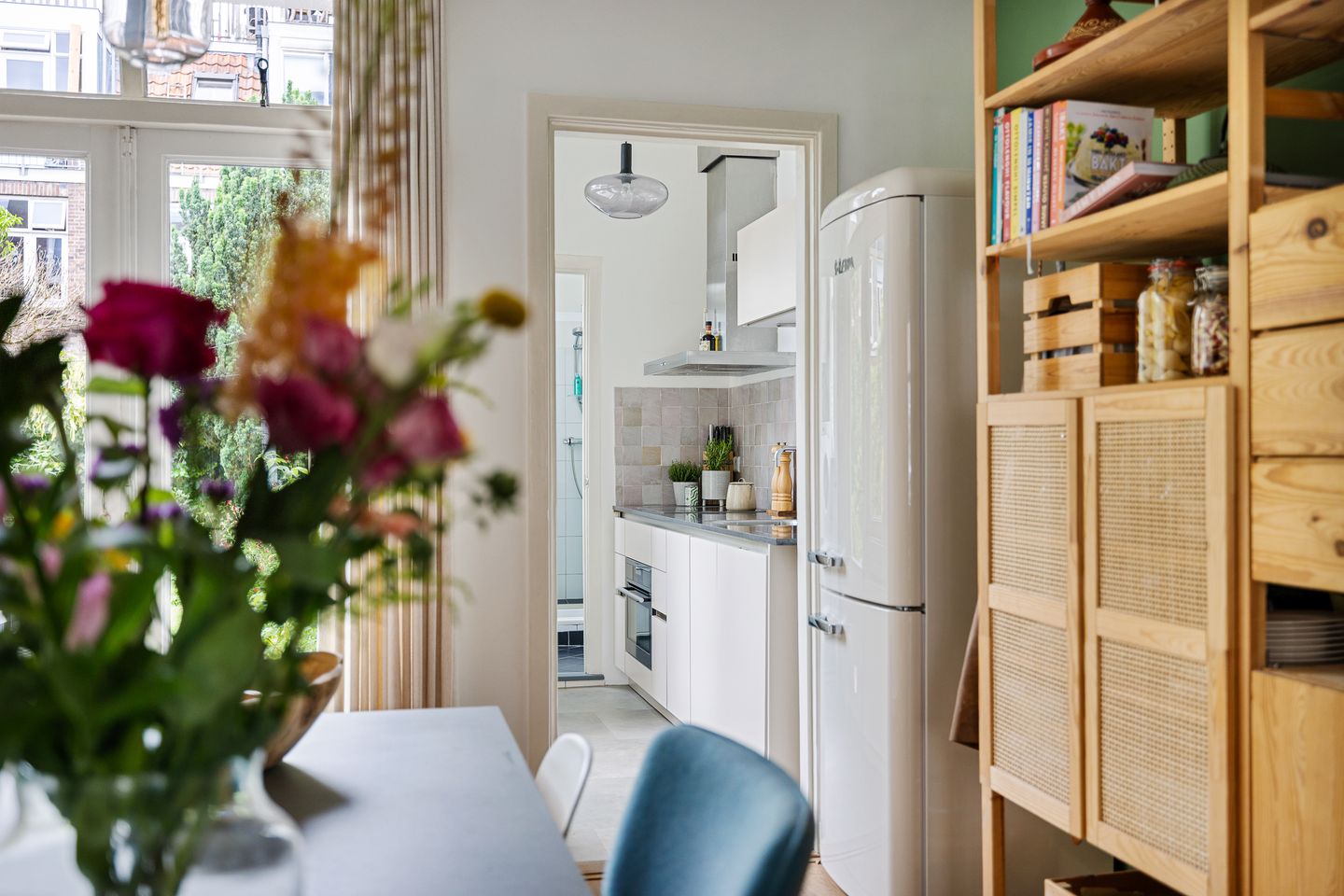 Charming 1930s Ground Floor Apartment with Deep Southwest-Facing Garden in Popular Utrecht Neighborhood — 14