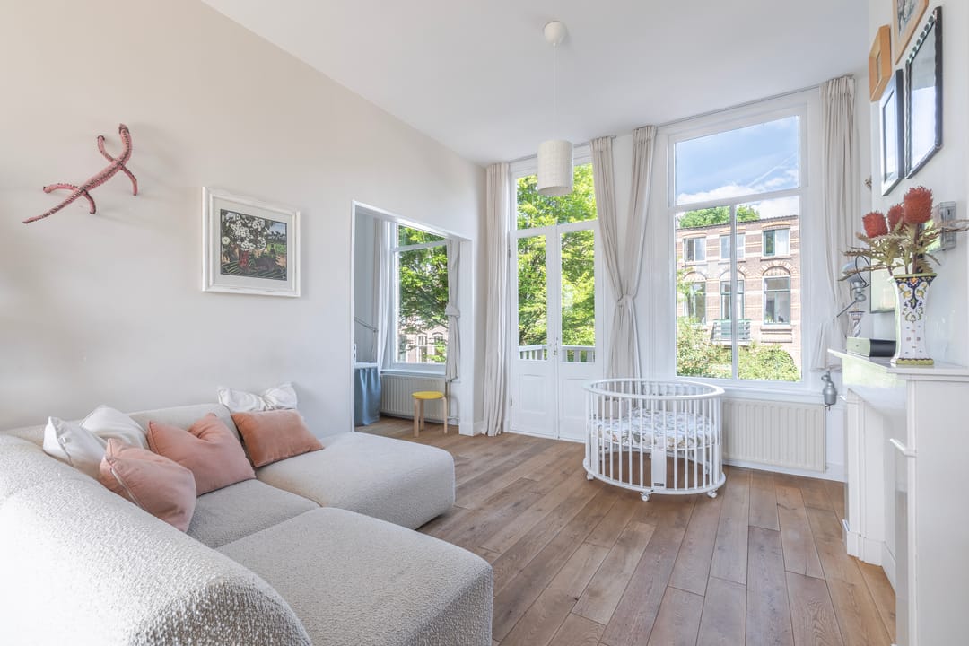 Charming 3 Bedroom Top Floor Apartment with Sun Filled Darterraces in Sonsbeekkwartier — 8