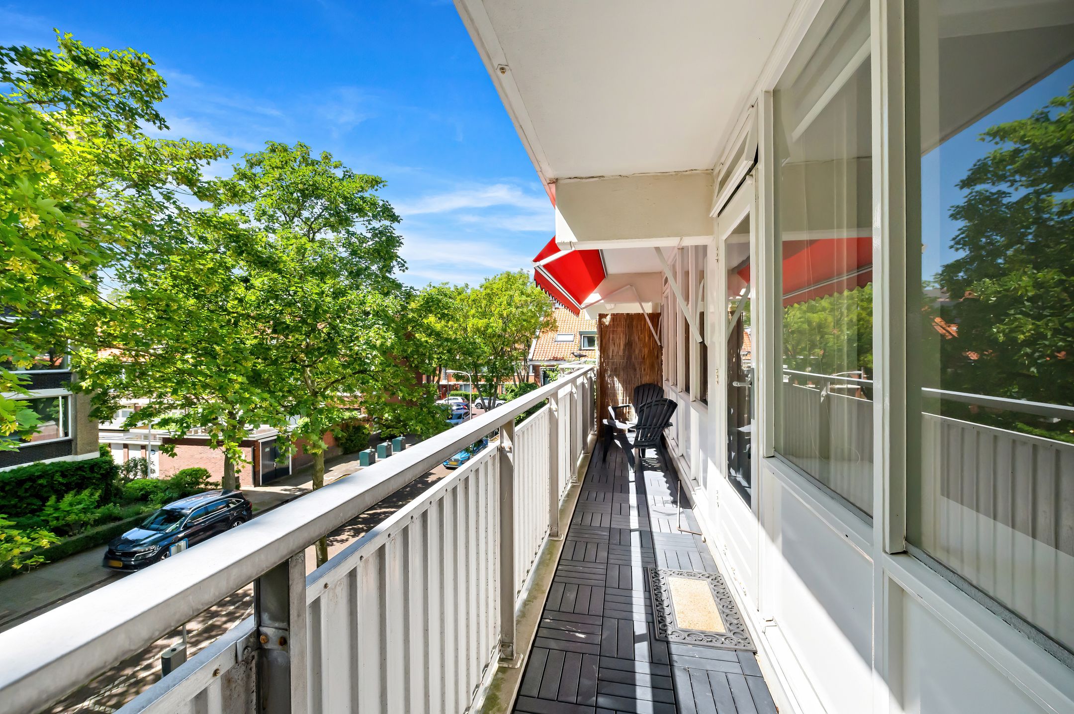 Move-in Ready Renovated Apartment with Sunny Southwest Balcony in Componistenbuurt — 9