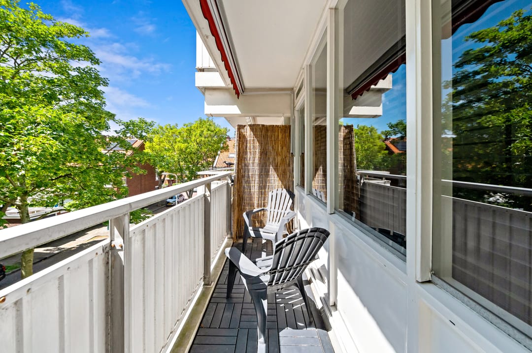 Move-in Ready Renovated Apartment with Sunny Southwest Balcony in Componistenbuurt — 7