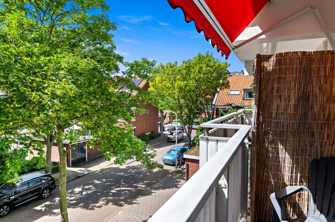 Move-in Ready Renovated Apartment with Sunny Southwest Balcony in Componistenbuurt — 11