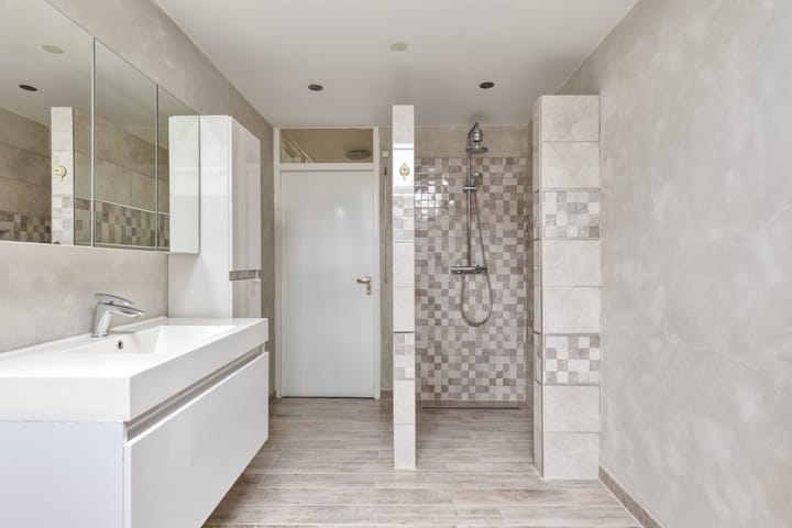 Tussenwoning te koop: Europalaan 28, Goes