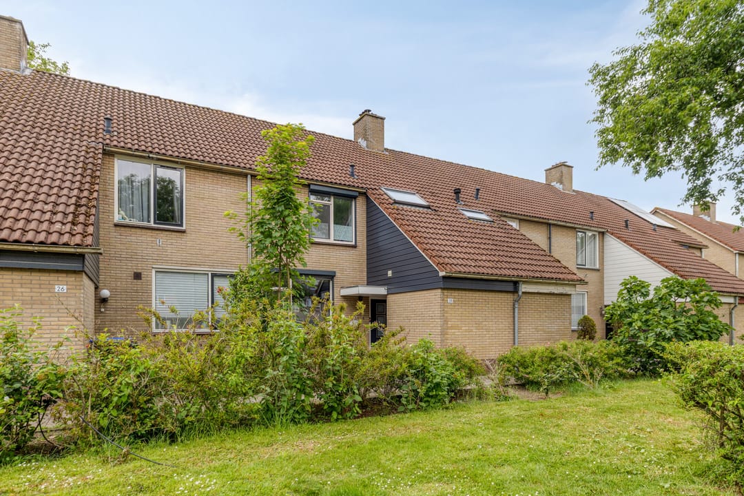 Spacious Modernized Terraced House with Extended Living Area and Four Bedrooms in Goes — 37