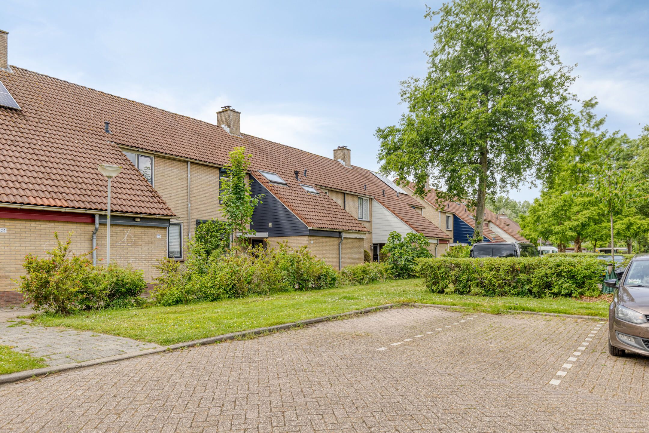 Spacious Modernized Terraced House with Extended Living Area and Four Bedrooms in Goes — 39