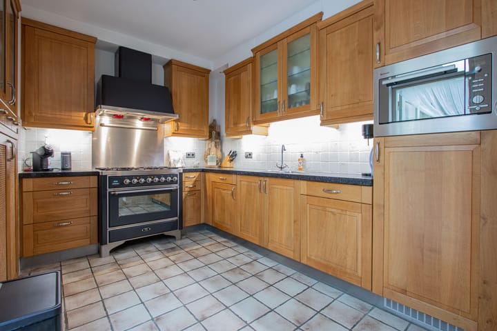 Photo 4 of Frisostraat 17