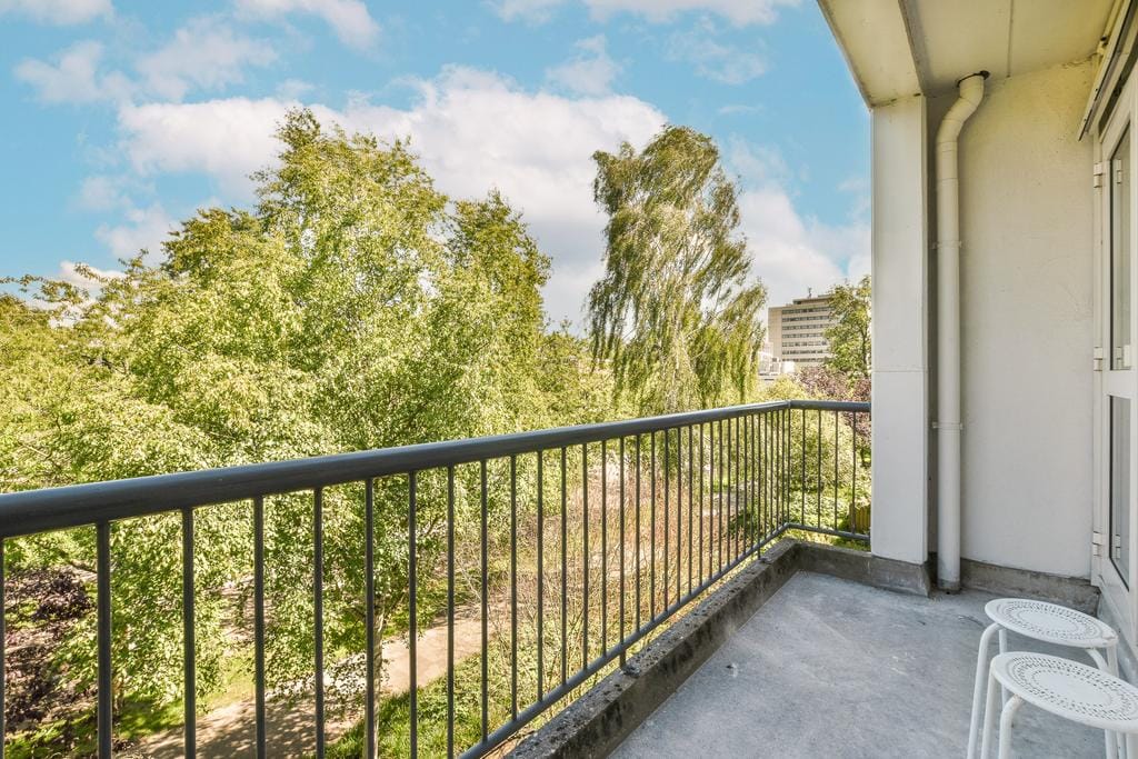 Turnkey Renovated 68 m2 Apartment on Top Floor in Buitenveldert — 15