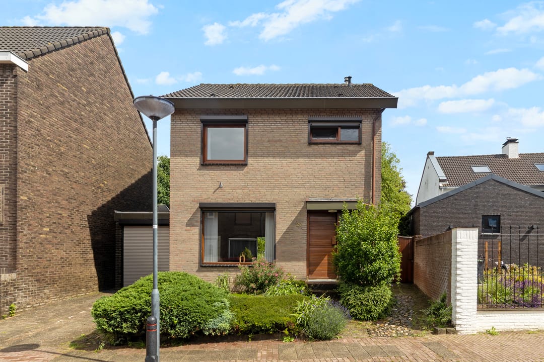 Photo 1 of Pastoor Janssenstraat 20