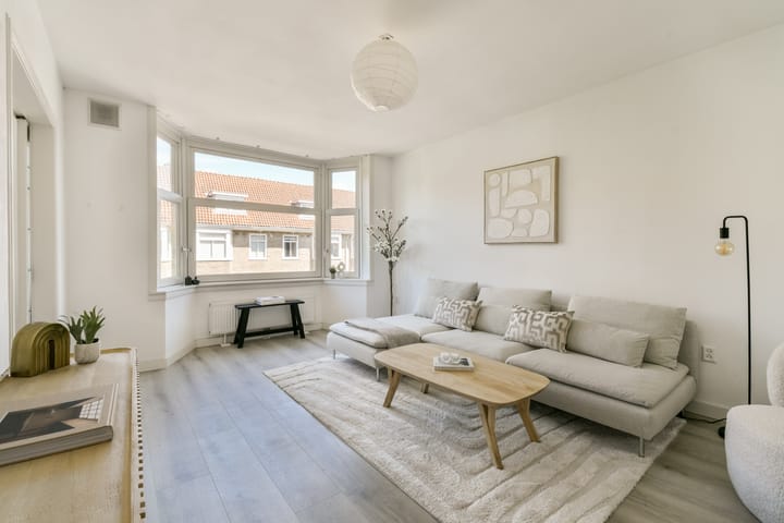 Photo 2 of Van Walbeeckstraat 53-3