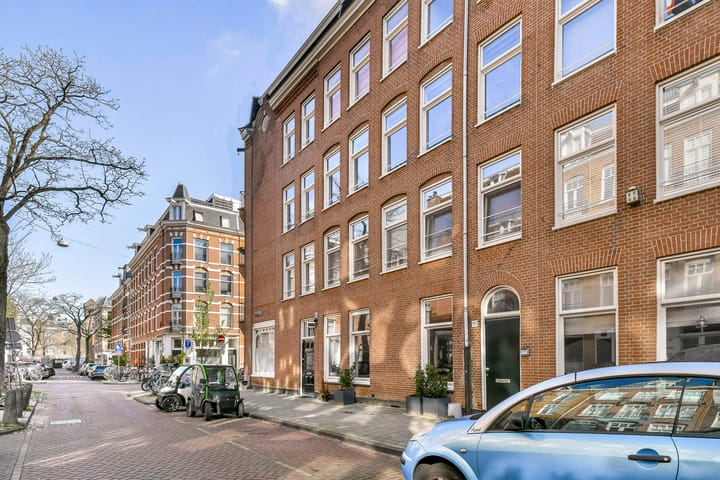 Photo 3 of Balthasar Floriszstraat 12-2
